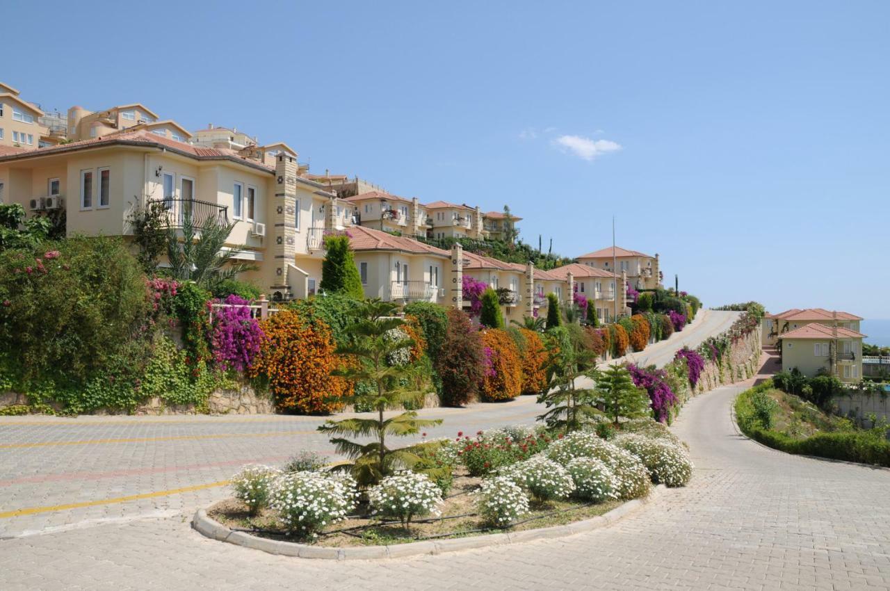 Gold City 1+1 Villa In Free Aquapark Alanya Exteriör bild