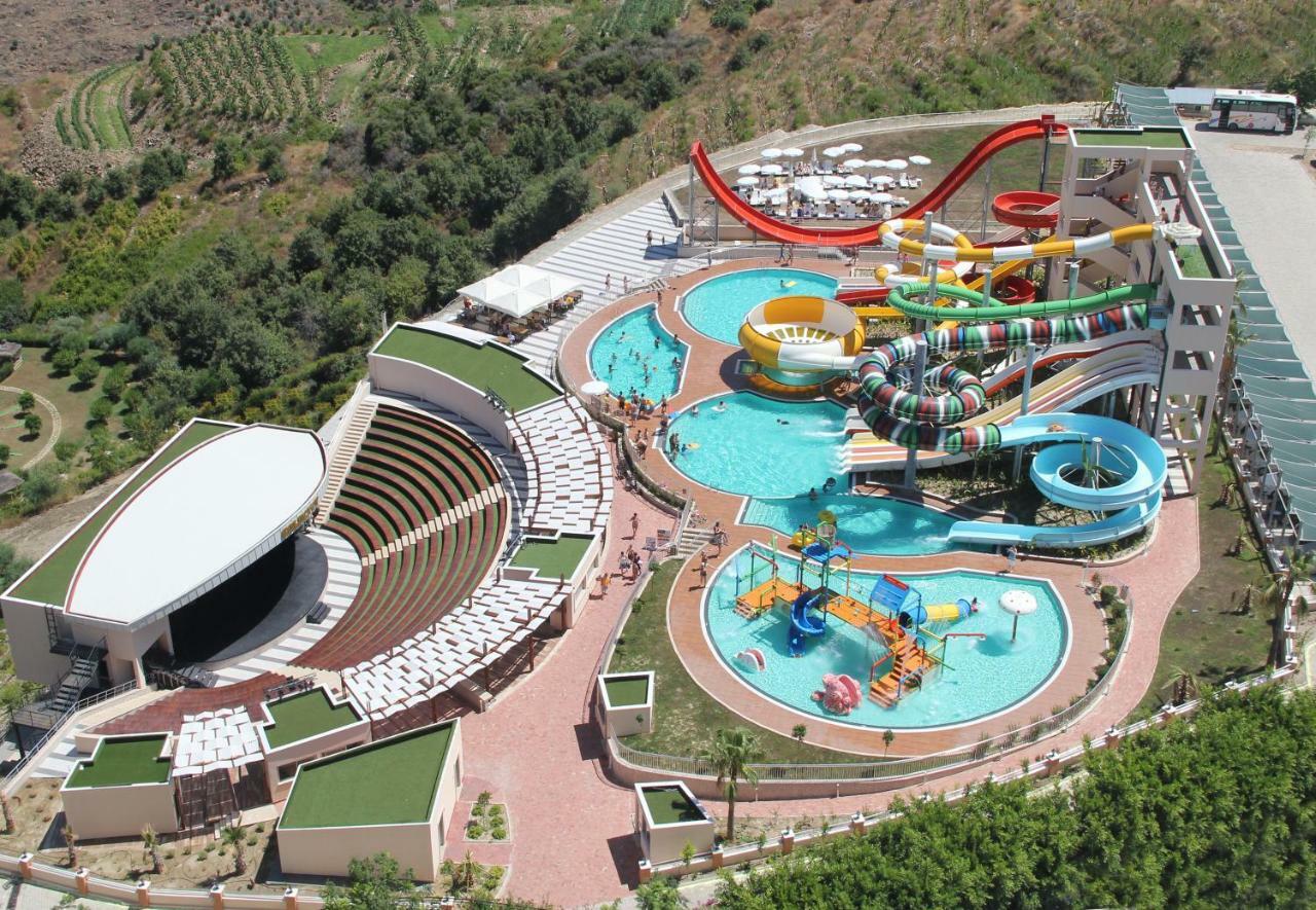 Gold City 1+1 Villa In Free Aquapark Alanya Exteriör bild